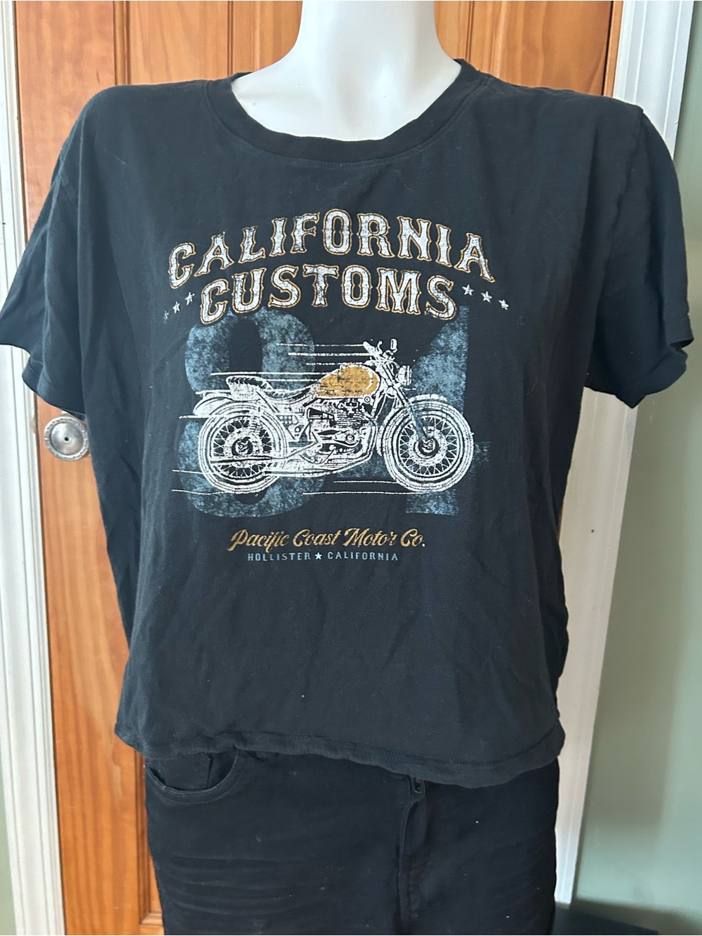 Hollister California Customs Black Graphic Tee - Men